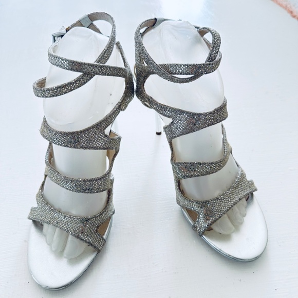 Michael Kors Silver Yvonne Ankle Strap Sandal - Size 10M - Picture 4 of 8
